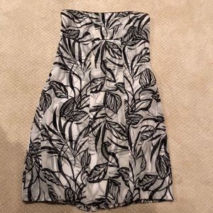 White House Black Market 0-dress tube top floral